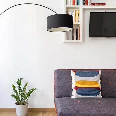 Canonica Apartment