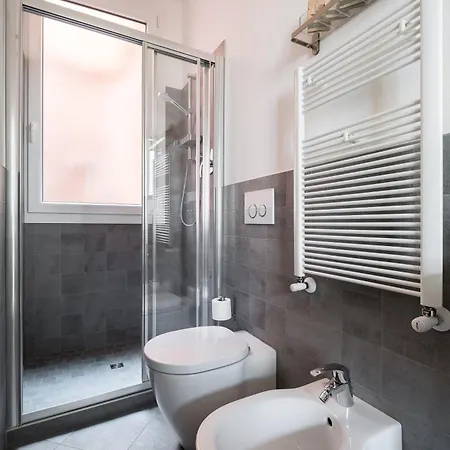 Canonica Apartment *